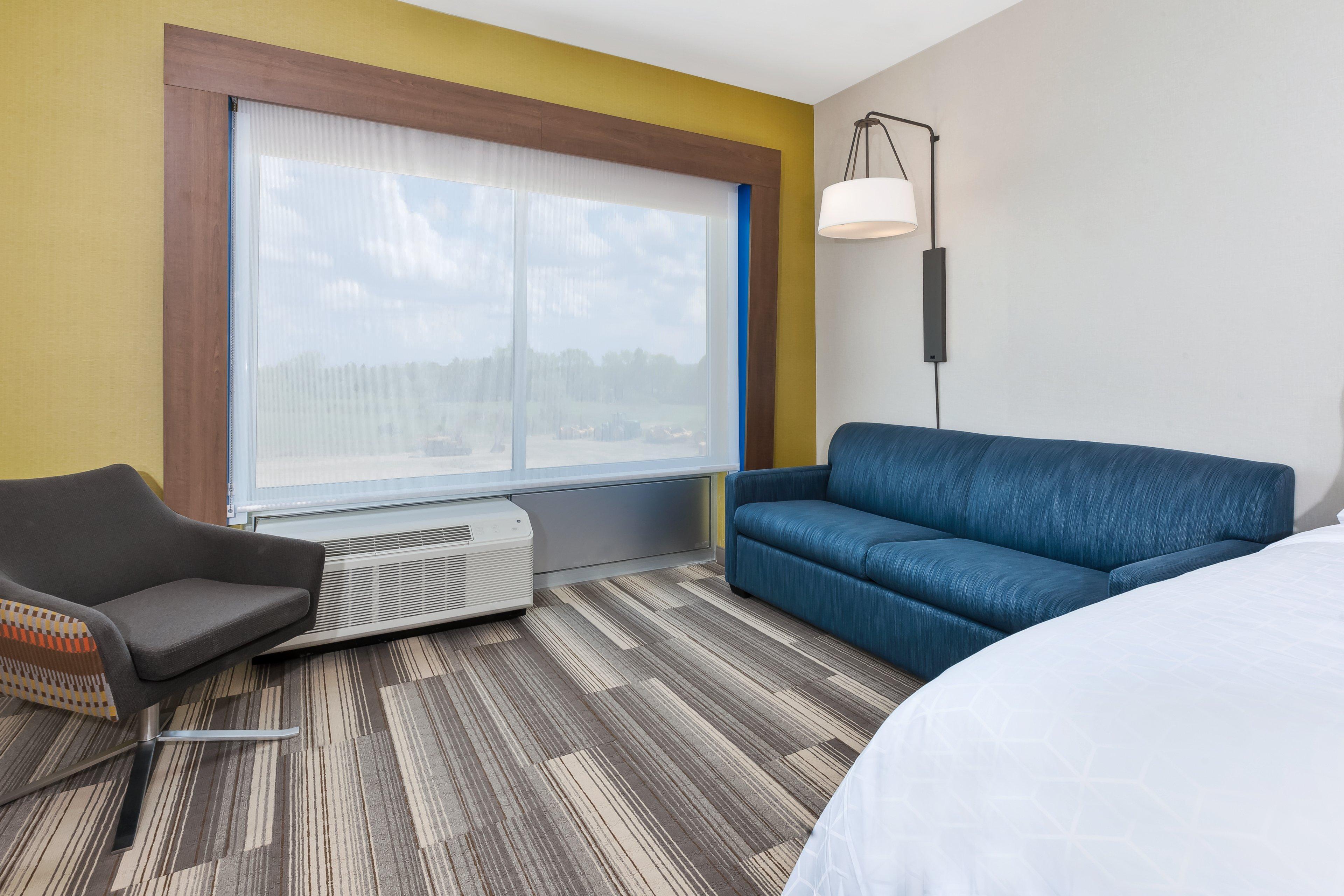 Holiday Inn Express & Suites - Grand Rapids Airport - South By Ihg Exterior photo