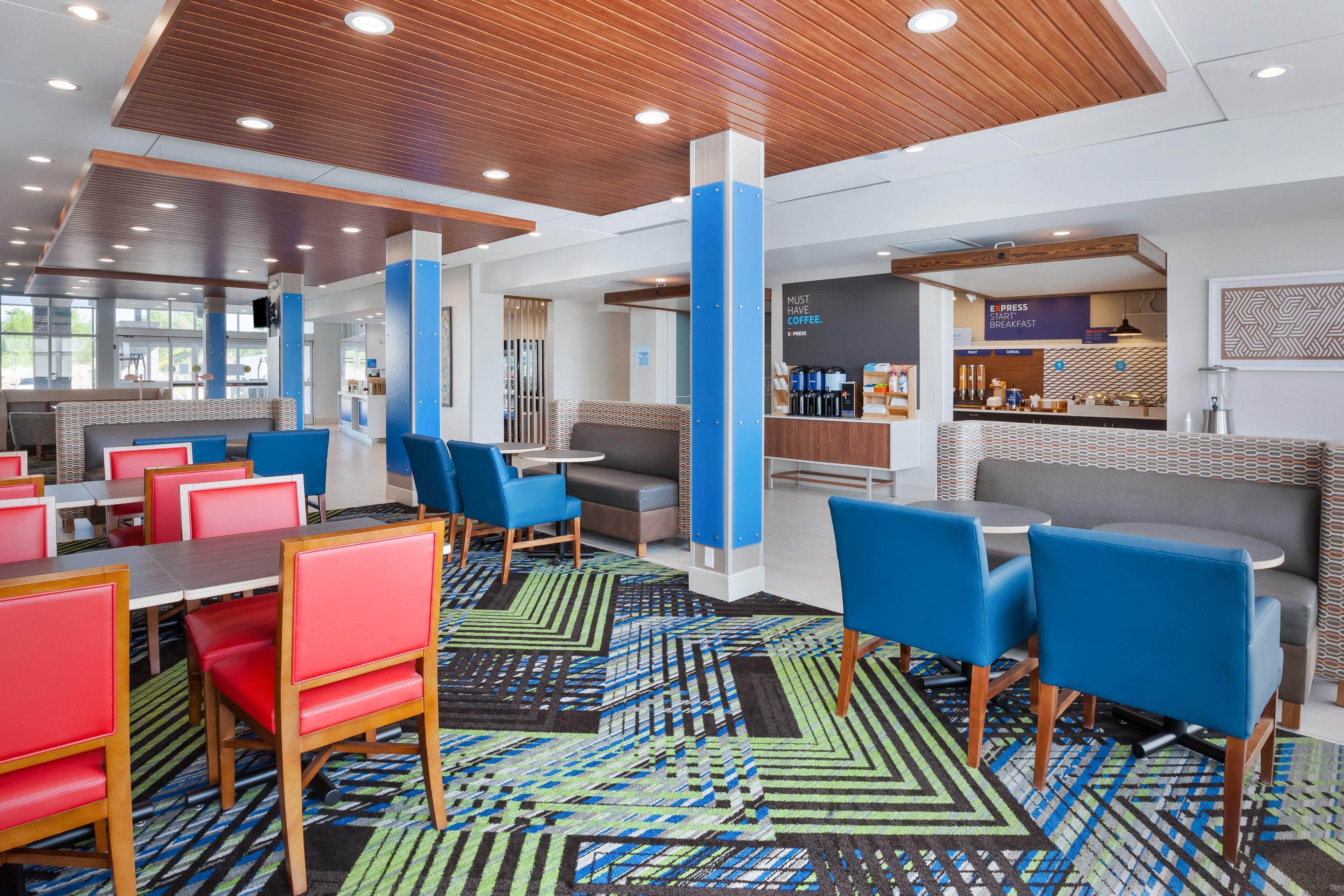 Holiday Inn Express & Suites - Grand Rapids Airport - South By Ihg Exterior photo